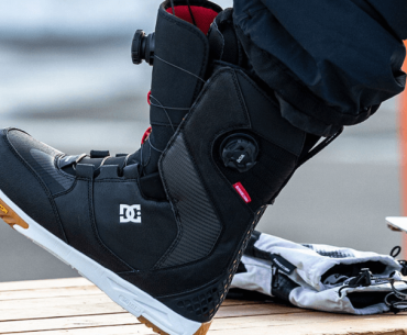 How tight should snowboard boots be