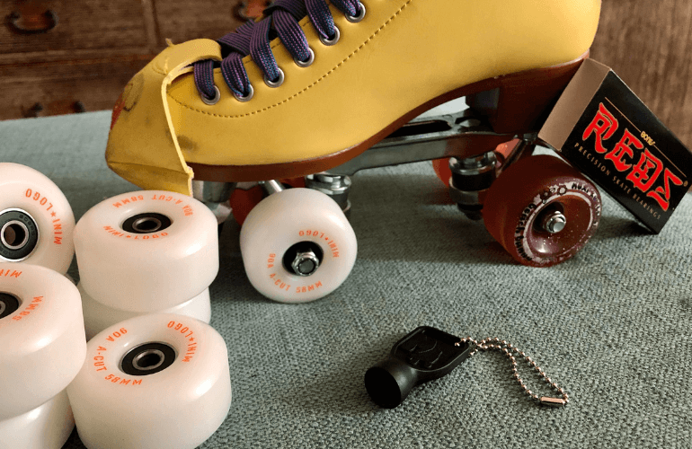 Use skateboard wheels on roller skates