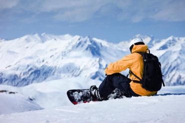 feet hurt when snowboarding